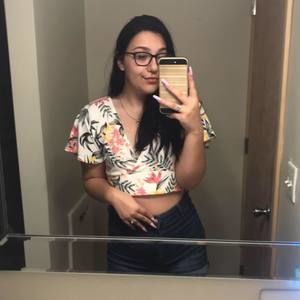 Meet your Posher, Hayley